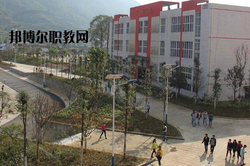 自貢市影視藝術(shù)學(xué)校2020年報名條件、招生要求、招生對象