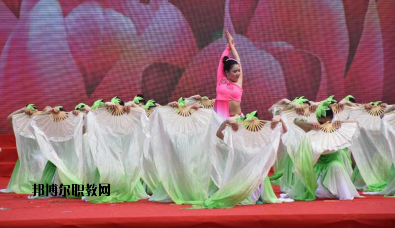 井岡山旅游職業(yè)中等專業(yè)學校2020年招生辦聯(lián)系電話