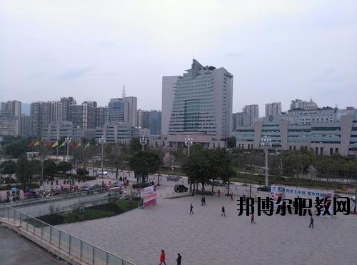 達(dá)州中醫(yī)學(xué)校2020年報(bào)名條件、招生要求、招生對(duì)象