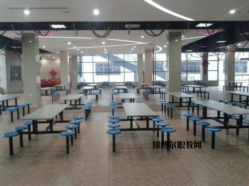 巴東民族職業(yè)高級中學2020年宿舍條件