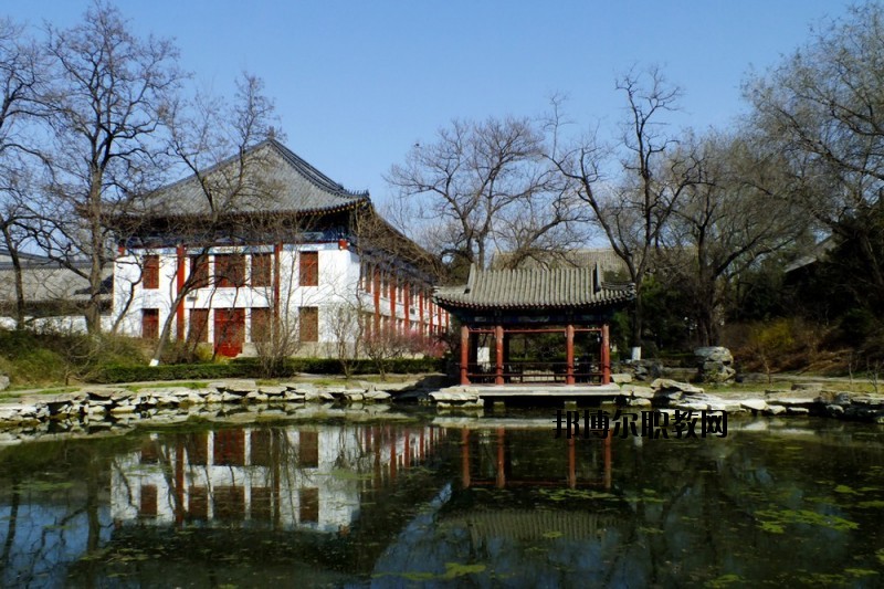 恩施信息技術(shù)學(xué)校網(wǎng)站網(wǎng)址