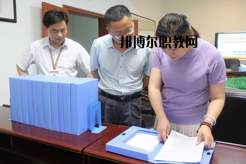 南充外國語中等專業(yè)學校2020年報名條件、招生要求、招生對象