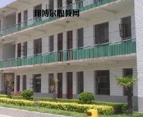 新鄉(xiāng)衛(wèi)生學(xué)校怎么樣、好不好