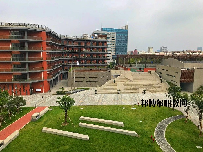 德清縣職業(yè)中等學校怎么樣，好不好