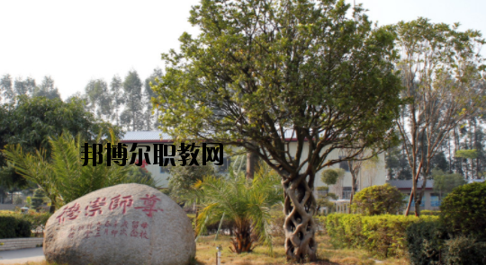 廣西梧州商貿(mào)學校2020年宿舍條件