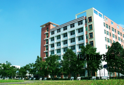 江門(mén)新會(huì)機(jī)電職業(yè)技術(shù)學(xué)校地址在哪里