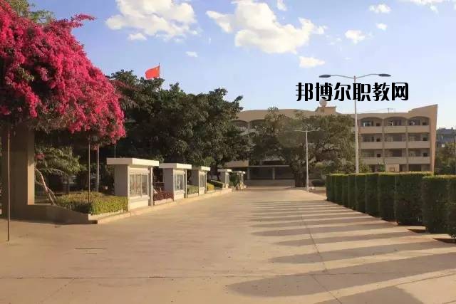 元謀縣職業(yè)高級中學2020年招生辦錄取分數(shù)線