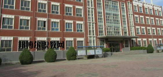 蘭州航空工業(yè)技工學(xué)校2020年報名條件、招生要求、招生對象