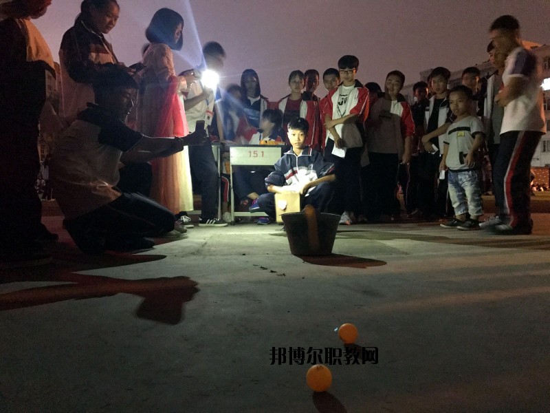 四川省雙流縣華陽職業(yè)高級中學怎么樣