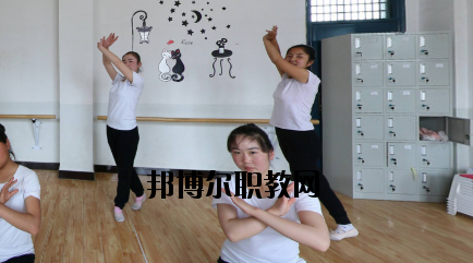 武威勞動(dòng)服務(wù)技工學(xué)校2020年學(xué)費(fèi)、收費(fèi)多少