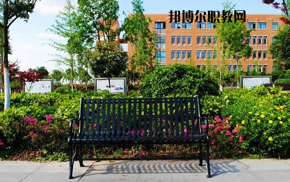 渭南興華職業(yè)學(xué)校2020年報(bào)名條件、招生要求、招生對(duì)象 