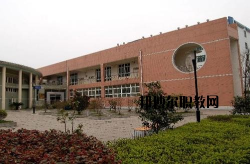 銅仁廣播電視大學(xué)中專(zhuān)部2020年有哪些專(zhuān)業(yè)