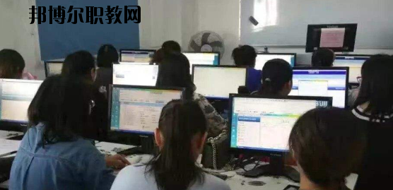 梧州機(jī)電技工學(xué)校2020年報(bào)名條件、招生要求、招生對(duì)象 