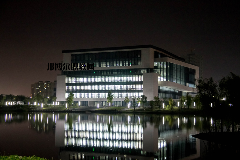 鎮(zhèn)江衛(wèi)生學校網(wǎng)站網(wǎng)址