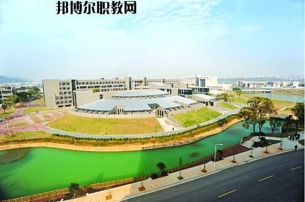 武穴財貿(mào)中等專業(yè)學(xué)校2020年報名條件、招生要求、招生對象