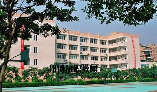 瀘州財(cái)經(jīng)學(xué)校2020年報(bào)名條件、招生要求、招生對(duì)象