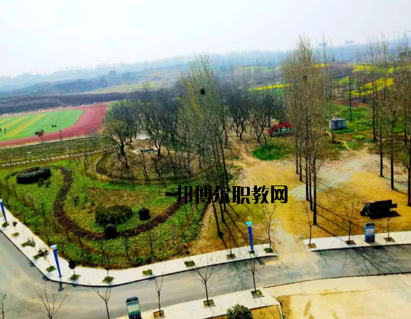 河南泌陽中等職業(yè)技術(shù)學校2021年招生辦聯(lián)系電話