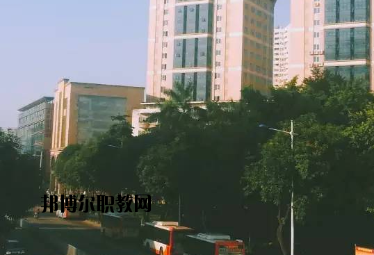 廣州番禺區(qū)工商職業(yè)技術(shù)學校地址在哪里