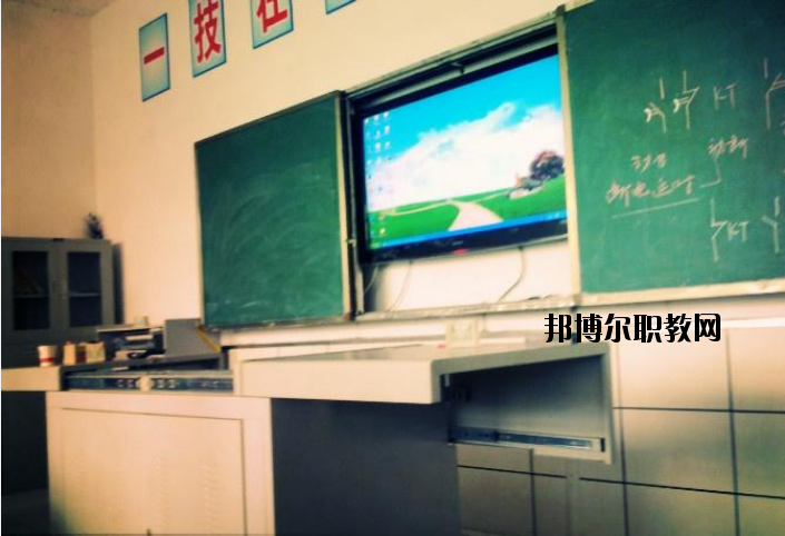 四川省隆昌縣城關(guān)職業(yè)中學(xué)2020年報(bào)名條件、招生要求、招生對(duì)象