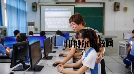 蘭州高新科技學(xué)校2020年學(xué)費(fèi)、收費(fèi)多少