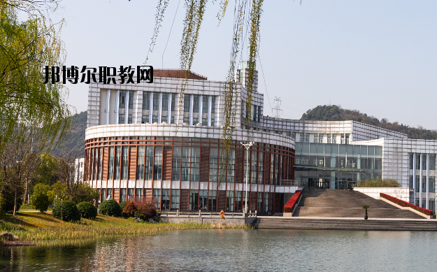 蘇州經(jīng)貿(mào)職業(yè)技術(shù)學(xué)院怎么樣、好不好