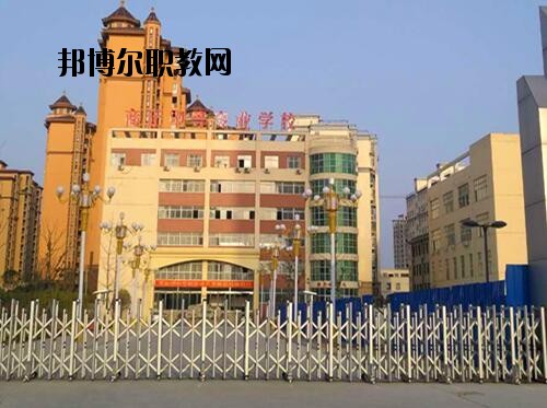 商丘中等專業(yè)學(xué)校2021年報名條件、招生對象