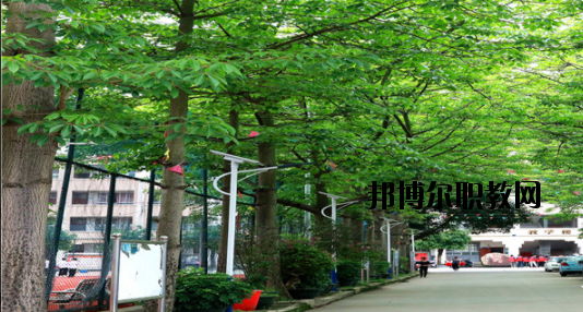 蒼梧中等專業(yè)學(xué)校2020年宿舍條件