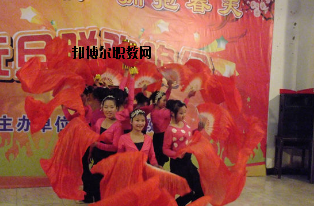 彭澤職業(yè)教育中心2020年報(bào)名條件、招生要求、招生對(duì)象 