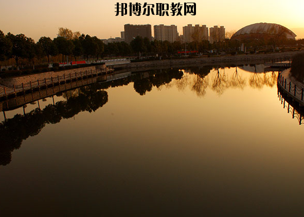 南京財經大學2020年招生辦聯(lián)系電話