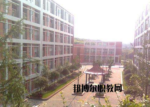 杭州臨安區(qū)技工學(xué)校2020年報名條件、招生要求、招生對象