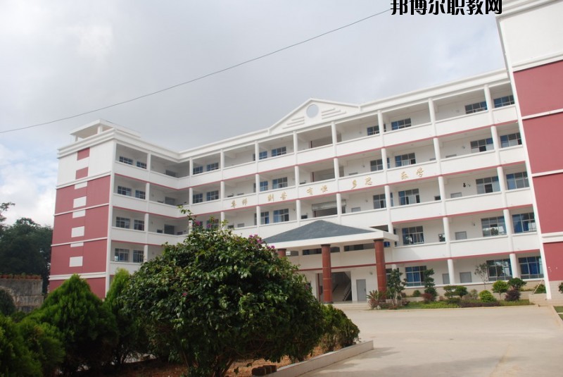 祥云縣職業(yè)高級中學(xué)2020年報名條件、招生要求、招生對象