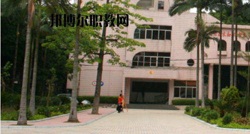 廣州建筑工程職業(yè)學校2020年報名條件、招生要求、招生對象