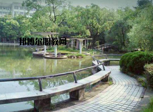 南昌經(jīng)濟(jì)管理學(xué)校2020年報(bào)名條件、招生要求、招生對(duì)象