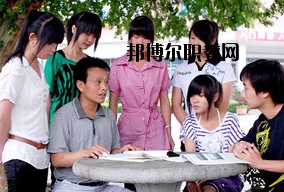 內(nèi)江奮發(fā)職業(yè)學(xué)校2020年報(bào)名條件、招生要求、招生對(duì)象