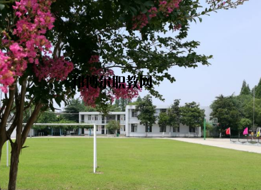 蕪湖商貿(mào)工業(yè)學(xué)校怎么樣、好不好