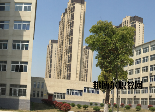 蕪湖財經(jīng)工業(yè)學(xué)校2020年報名條件、招生要求、招生對象