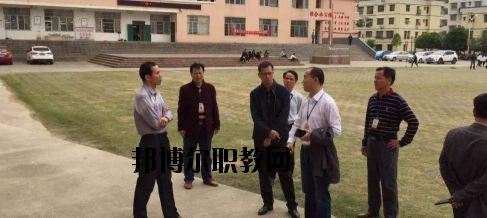 富川職業(yè)技術(shù)學(xué)校2020年報(bào)名條件、招生要求、招生對象 