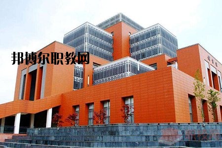 綿竹職業(yè)中專學校2020年報名條件、招生要求、招生對象