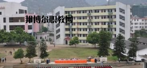 賀州技工學(xué)校2020年報(bào)名條件、招生要求、招生對(duì)象 