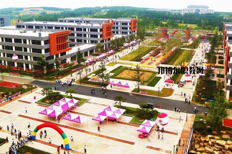 洛陽(yáng)長(zhǎng)城中等專業(yè)學(xué)校2021年報(bào)名條件、招生要求、招生對(duì)象