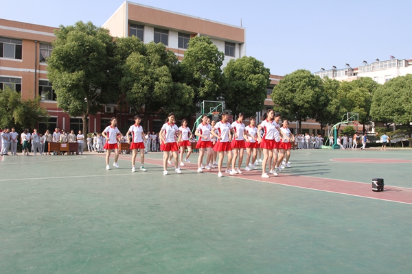 江陰商業(yè)中等專業(yè)學(xué)校2020年報(bào)名條件、招生要求、招生對(duì)象