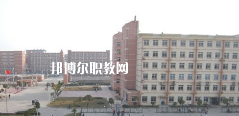 南寧九三中等職業(yè)學校2020年報名條件、招生要求、招生對象