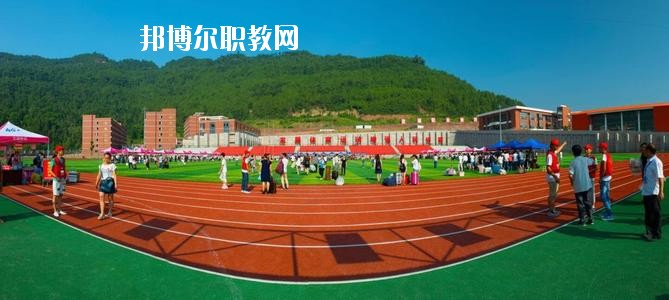 通江縣職業(yè)高級(jí)中學(xué)2020年報(bào)名條件、招生要求、招生對(duì)象