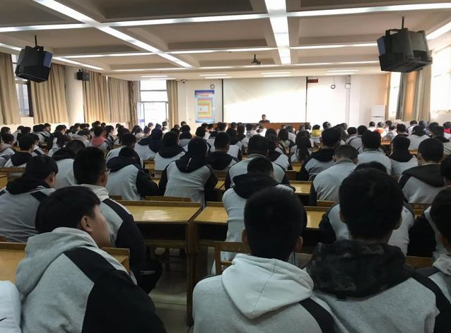 江蘇建湖中等專業(yè)學(xué)校2020年報名條件、招生要求、招生對象