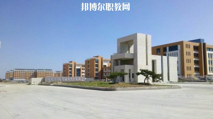 確山縣職業(yè)教育中心2021年報(bào)名條件、招生要求、招生對(duì)象