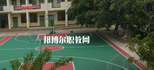 天等縣職業(yè)技術學校2020年招生辦聯系電話