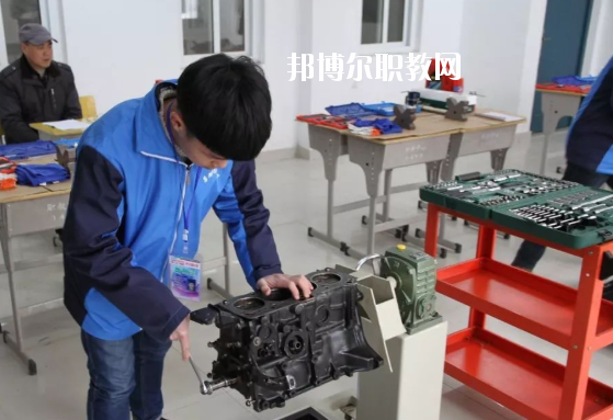 合肥市工程技術(shù)學(xué)校2020年報(bào)名條件、招生要求、招生對象