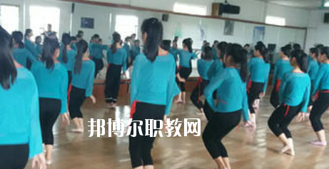 玉林市嶺南工業(yè)學(xué)校2020年招生辦聯(lián)系電話