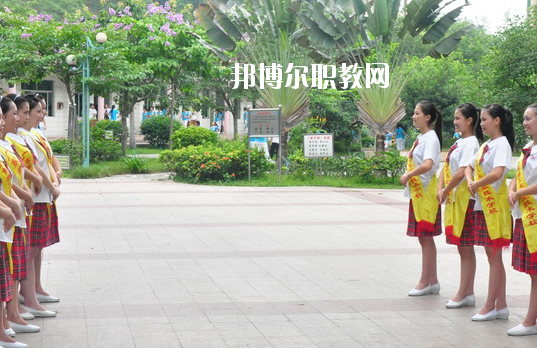 廣東黃埔衛(wèi)生職業(yè)技術(shù)學(xué)校2020年報(bào)名條件、招生要求、招生對(duì)象