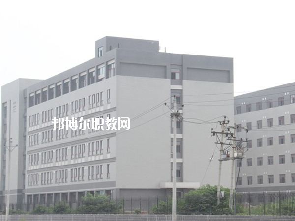 河南女子職業(yè)學(xué)院中專部2021年學(xué)費、收費多少